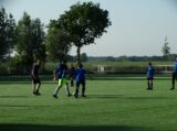 Laatste training S.K.N.W.K. JO11-1JM van seizoen 2022-2023 (partijtje tegen de ouders) (202/221)